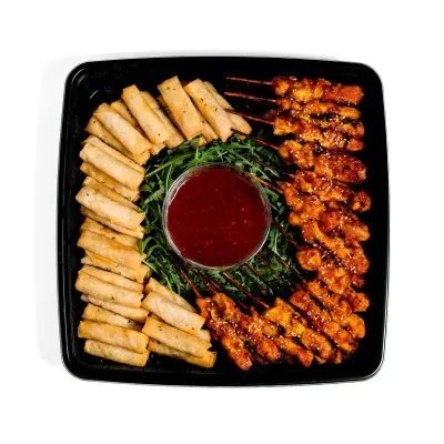 VEISLURÉTTIR - Satay kjúklingaspjót og vorrúllur, 60 bitar