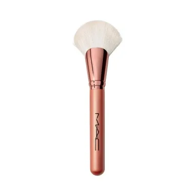MAC - 143S Bronzer Fan Brush