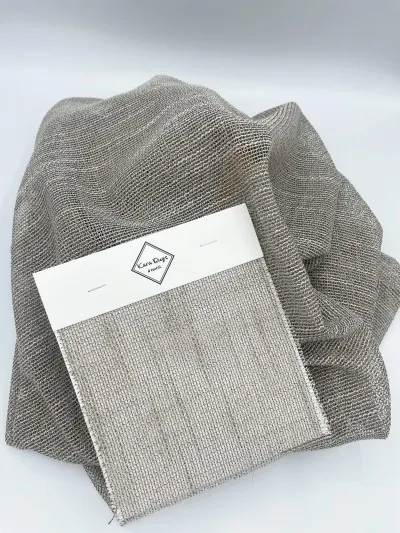 Sérsaumuð þunn gardína Arlon Innbyggt wave - 600 / Arlon Dark beige