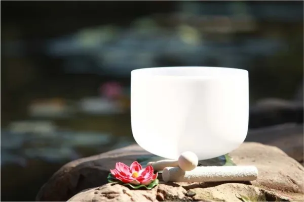 Kristal söngskál 20cm C (Root Chakra)