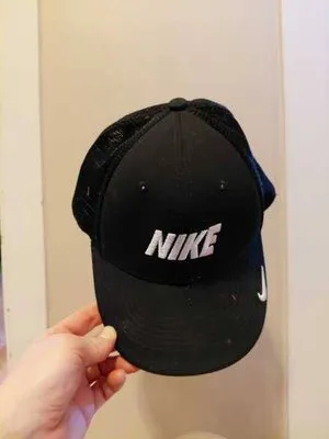 Nike Derhúfa