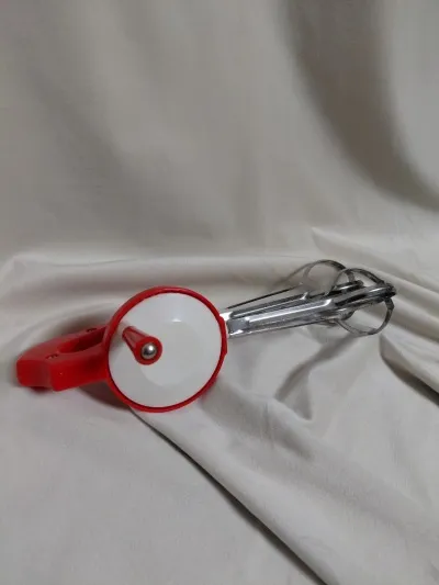 Vintage eggjaþeytari/handþeytari (1970-1980s), Fackelmann Hausrat - Fackelmann Hausrat / Rauður