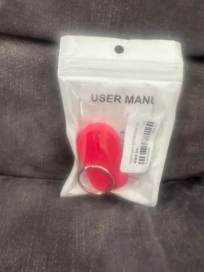 Ný bleik gps lyklakippa