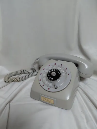 Vintage skífusími (1966), Ericsson - Ericsson / Grár