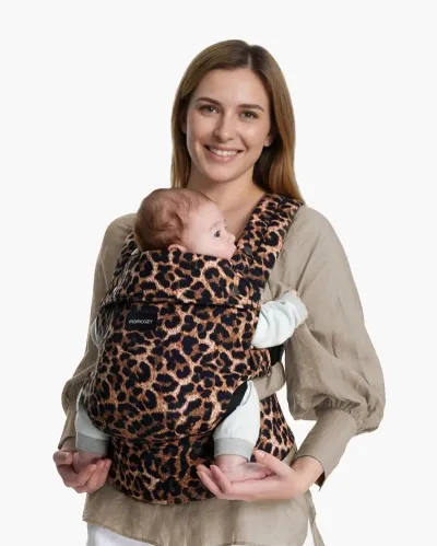 Momcozy PureHug burðarpoki - Leopard