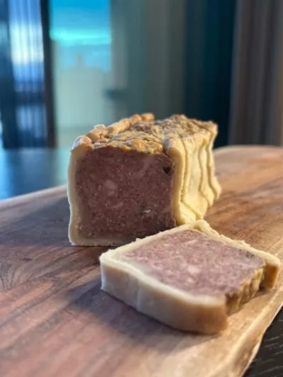 Sveitapate en croute með villikryddum