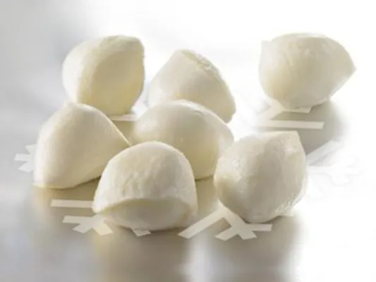 IQF Mozzarella Pearls 10 Gr.